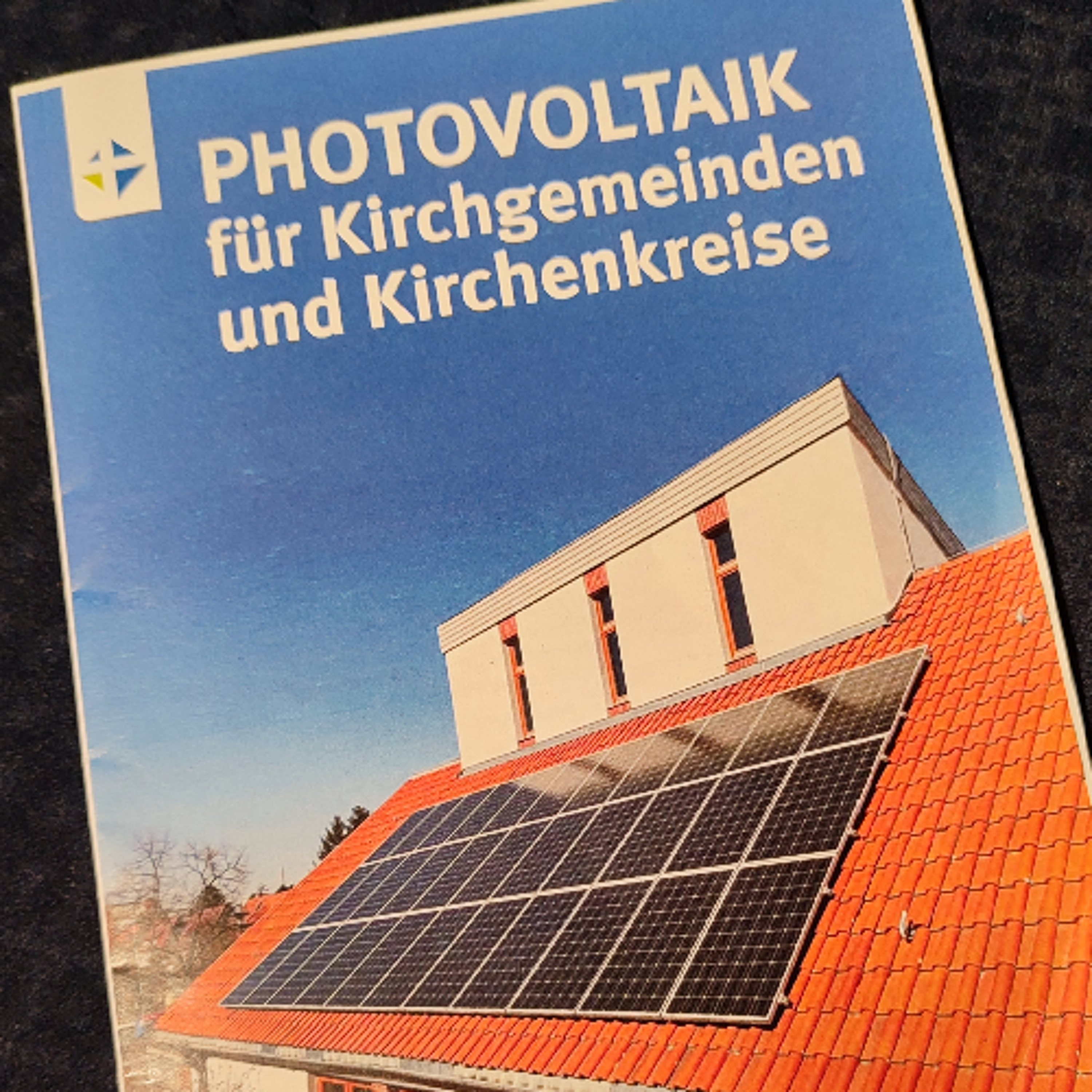 Strom von ganz oben: Photovoltaik auf dem Kirchendach mit Hürden episode artwork