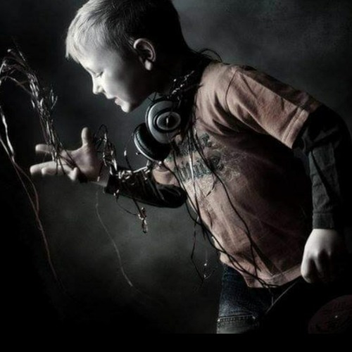 80BASS-TI -Melodisch Techno (Episch)2020 - 10 - 30