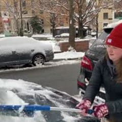 Washington, DC Area Gets First Snow Day In Two Years