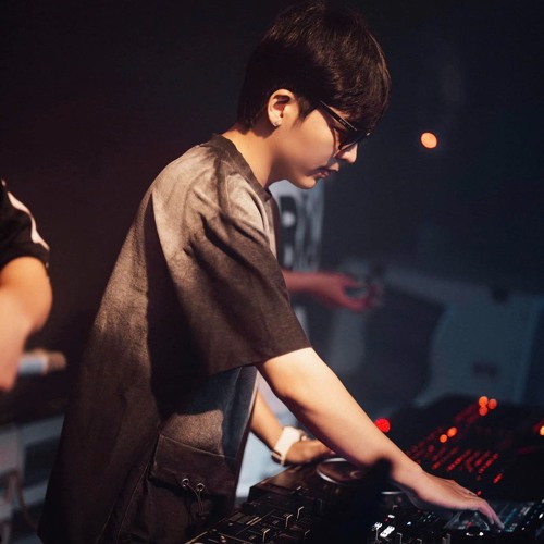 In The Club - PHATKON [ Extended Mix ] !!!