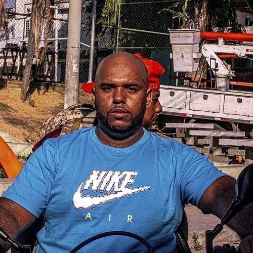 MC LEON - CACHORRO SEM DONO VS BEAT HUHU ((PROD: DJ NEGÃO))