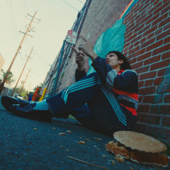 Selfish (feat. Darilø)