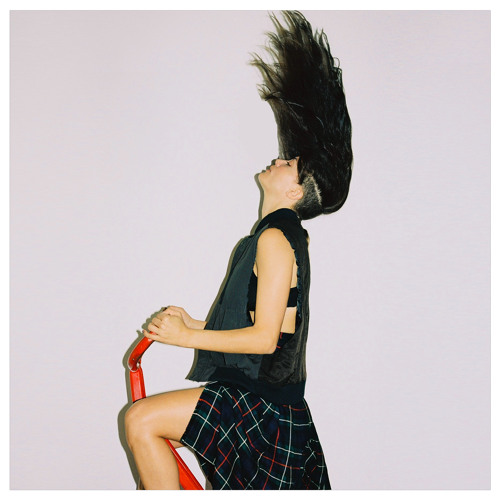 Stream AYAYAY (feat. Dillom) by Noga Erez | Listen online for free