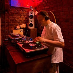 vik @ bar v krymsky 21.08.2025 start
