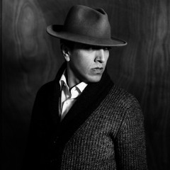 'For å bli kunstner må du øve på å elske deg selv'