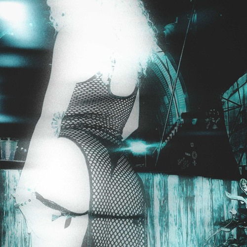 my ribs are cracked open !! eat me!!!