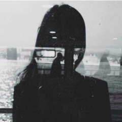 جيتني شايل أحزانك وهم الدنيا فـ عيونك