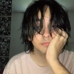 Paura (@brucianoviole)