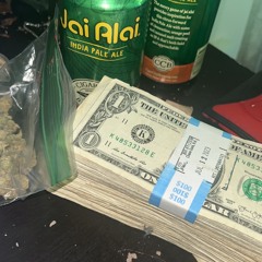 Look at my wrist (@301krispy)