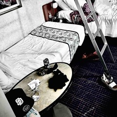 SHES SCREAMING LIKEEEEE