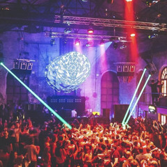 Techno House 🔌