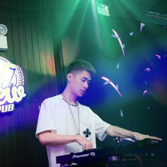 Giả Vờ Thương Anh Có Được Không Ft Bad Boy Ver 1 - DuKe Ft Congkey  Remix.