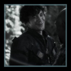 𝐇𝐔𝐍𝐃𝐑𝐄𝐃