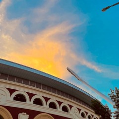 внутри - inside