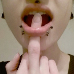 wuu suban hunnidz 2 my earz i cant hear u pussc!!!!!