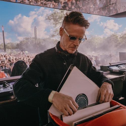 JORIS VOORN