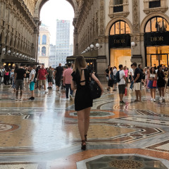 Eva Lansberg - Summer In Milano