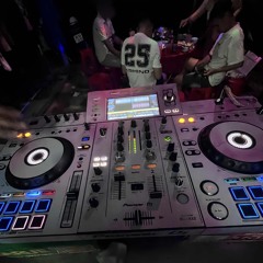 NST - 2k25 3IN1 NGUOI THU BA - NTUYEN FT CUQUAN MIX.WAV