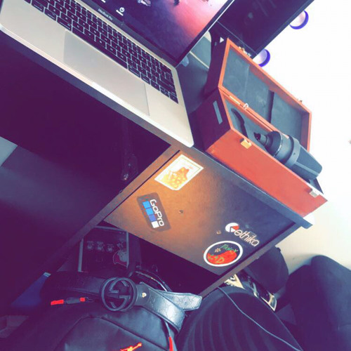 Houdini (ft. DaeDae)