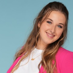 Révélée par la Star Academy, Héléna poursuit son ascension !