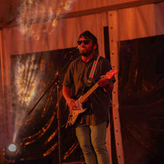 Hiy roathee keh nuvey