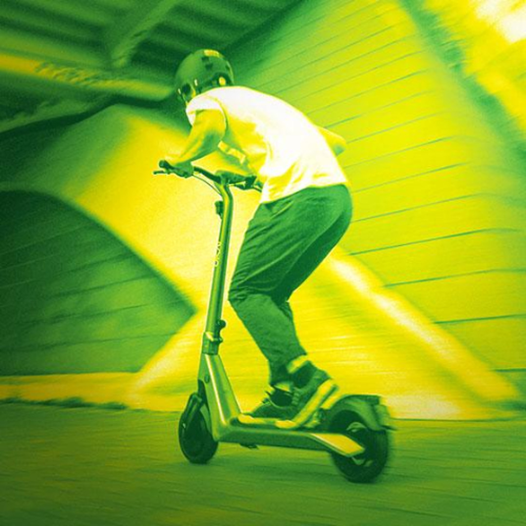 Stream electric scooter SFX pack by Audio Packs | Listen online for ...