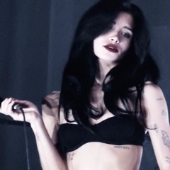 AMERICAN BEAUTY ~ nessa barrett  (sped up)