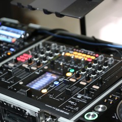 Queen ACDC Outkast Led Zeppelin Prince The Beatles Snoop & Dre - Mashup