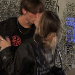 ‎⁨احبك بصمتي واحبك بالاعلان⁩