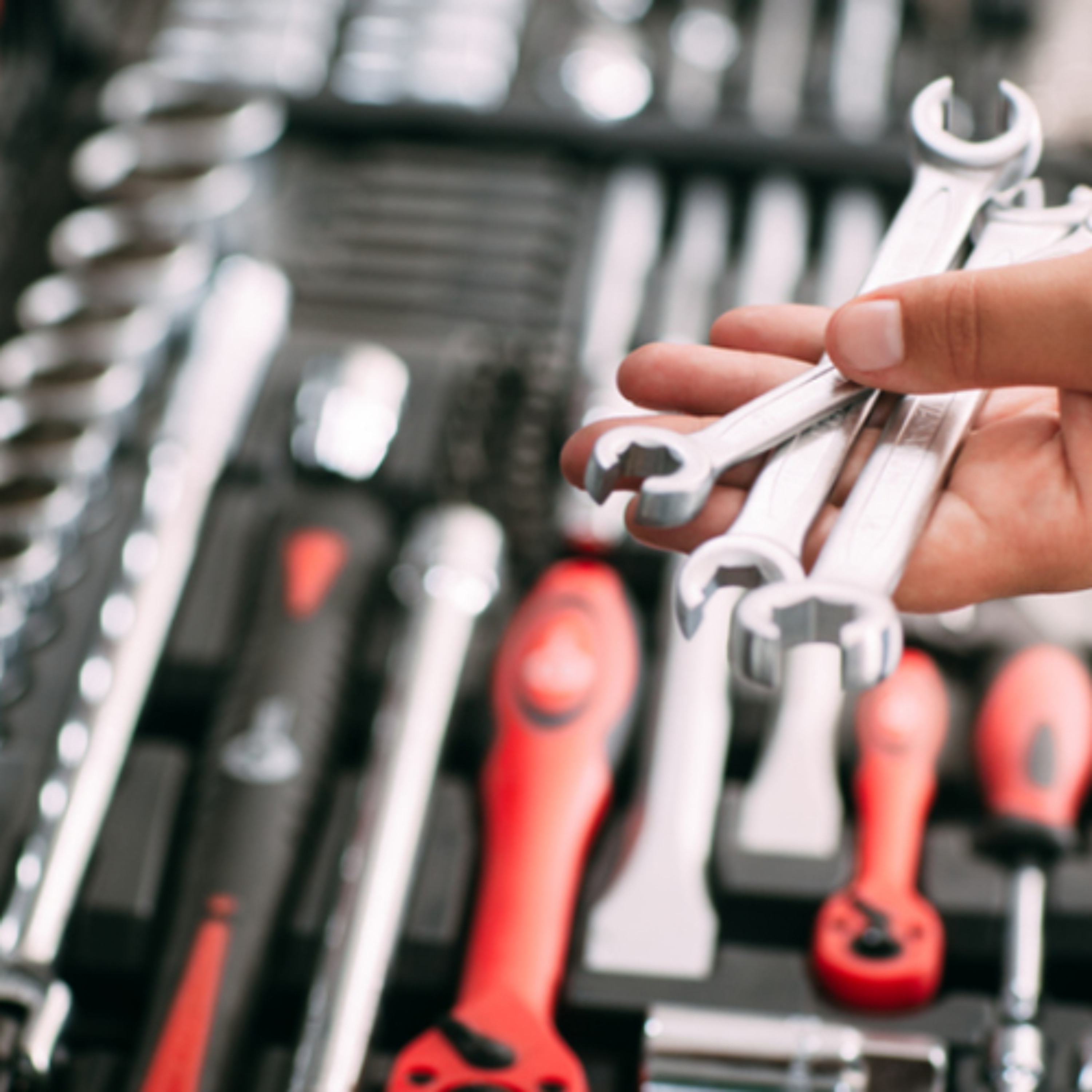 cover of episode The Buyer’s Guide to Selecting the Right Enterprise Data & Analytics Tool - Audio Blog