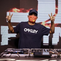 - MC SANTIAGO = VÊ SE COLABORA QUE LA NA CHINA É CV [ DJ JEFFINHO DA CHINA ]