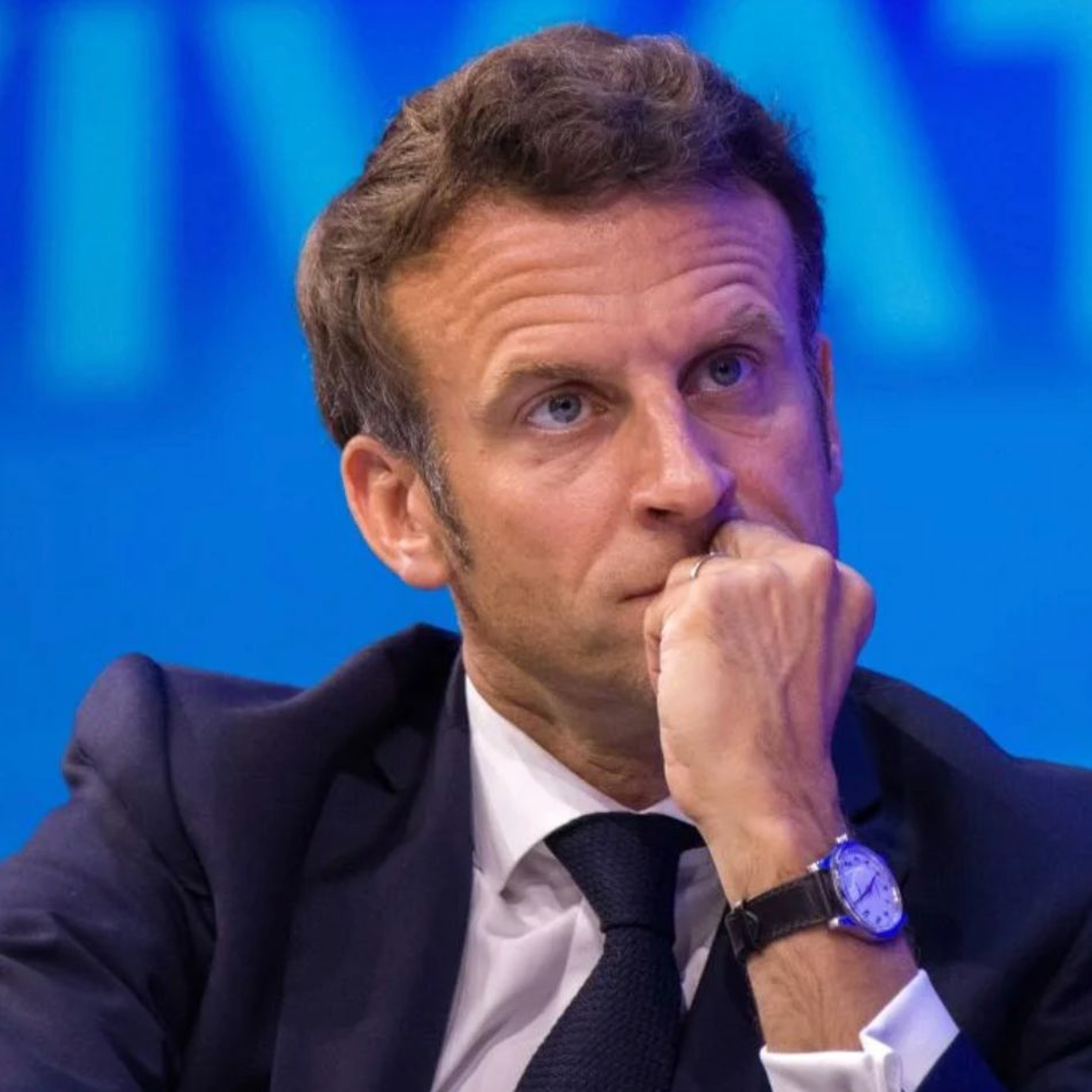 Excerpt - Sebastian Budgen on Macron's defeat in France's legislative election episode artwork