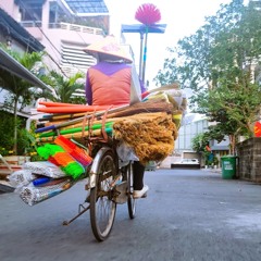 Rao hàng rong_chổi đây, ai mua chổi không