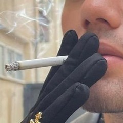 2 gün daha Twtr yüklememek için direnirken gecenin 02:30'unda seslerini ağzımla yaptığım tekno şarkı