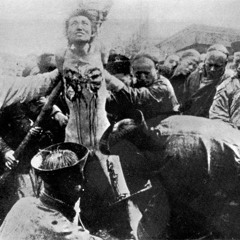 الذكرى صوت مكسور، نسمعه بصعوبة، حتى لو اقتربنا.