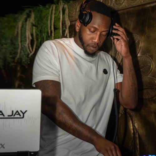 Selecta Jay Live @ 8Twenty2 (SNIPPET) With Belaire Da Host 2025