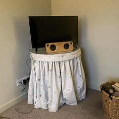 peaking the fuck out of the mix on this shitty ass electronic track like i forgot death grips last album was released 90000 years ago fucking poser amateur