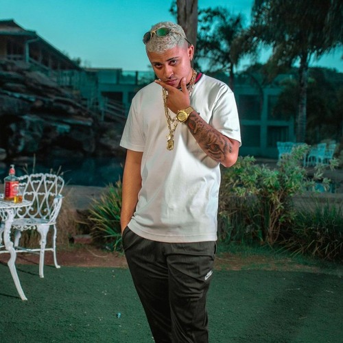 MC Josh - Eu Fiquei Com A Puta