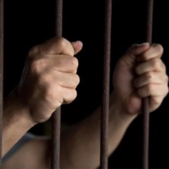 Hermanos de prision- Linnasta se kuuluu.