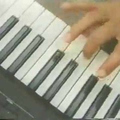 يسوع ماشي قدامي وأنا ماشي وراه