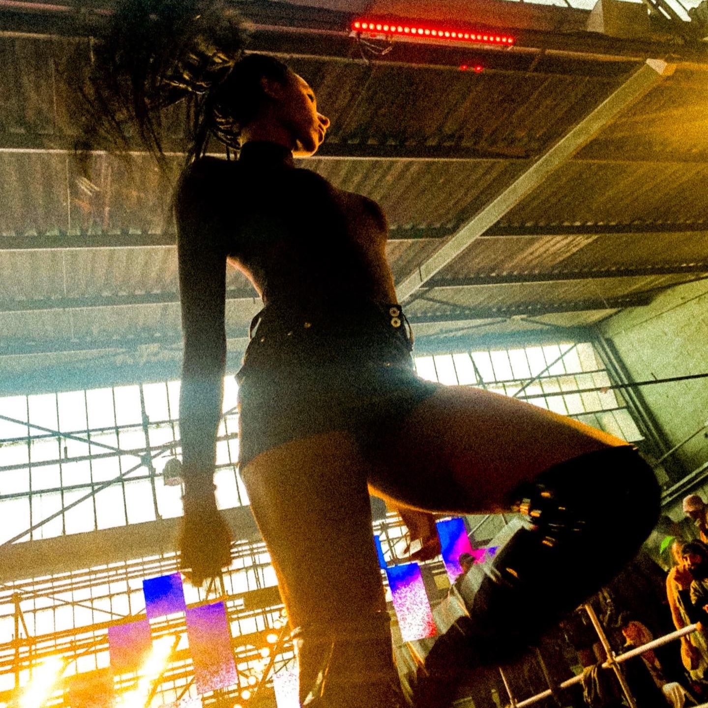 Valentudo at @beehiveclub party @jackingahija