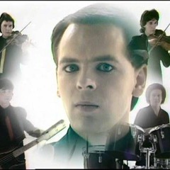 Gary Numan complex live