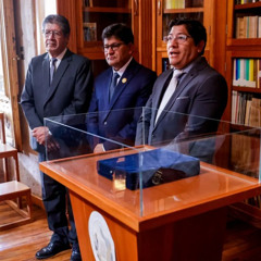 X CILE Arequipa: Se publica primer libro con anotaciones personales de Mario Vargas Llosa