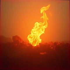 Dios del Fuego y Ceniza