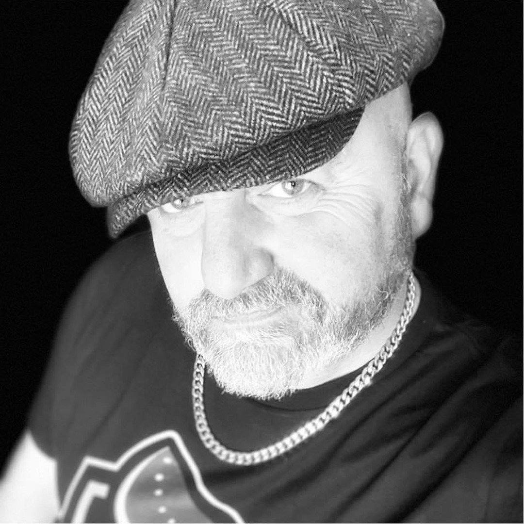 Stream Shape Of My Heart by Sting | Listen online for free
