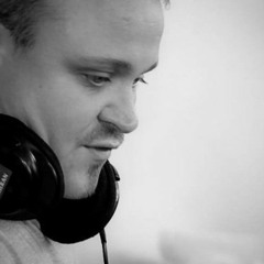 DJ KEIRAN LIVE AT 88.5 in 2003