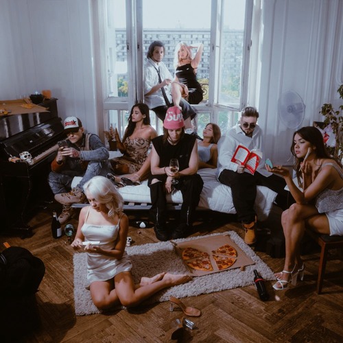 Earotica porno mittilar mittining bokiraligini sorishadi Prezervativ kiygan transseksuallarning videolari