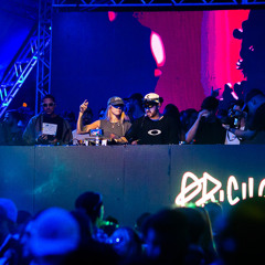 Escobar (BR) B2B Pricila Diaz - @Escobaile