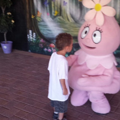 that one girl (viquul)