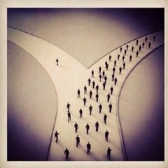 Lyrics Ft Jr Gz - Move  Different